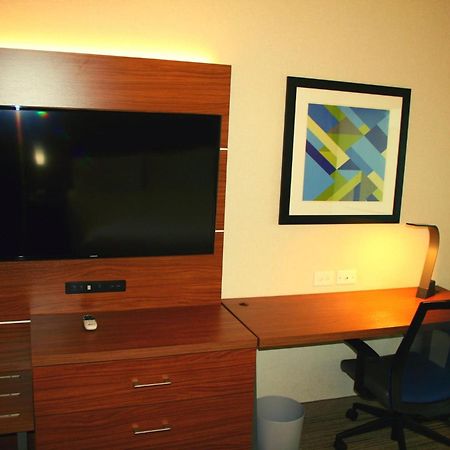 Holiday Inn Express Hotel & Suites Marina By Ihg Exterior foto